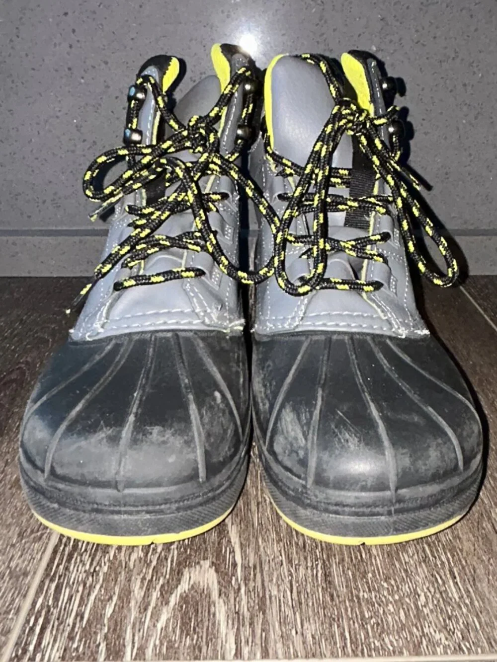CHAMPION C9 YOUTH BOYS SIZE 5 DUCK BOOTS SHOES BLACK GRAY GREEN RN 91218 - Picture 3 of 7